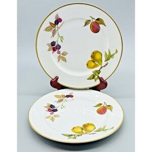 Royal Worcester Evesham Gold Lunch Plate England 8.25 inch Porcelain‎ Fruit